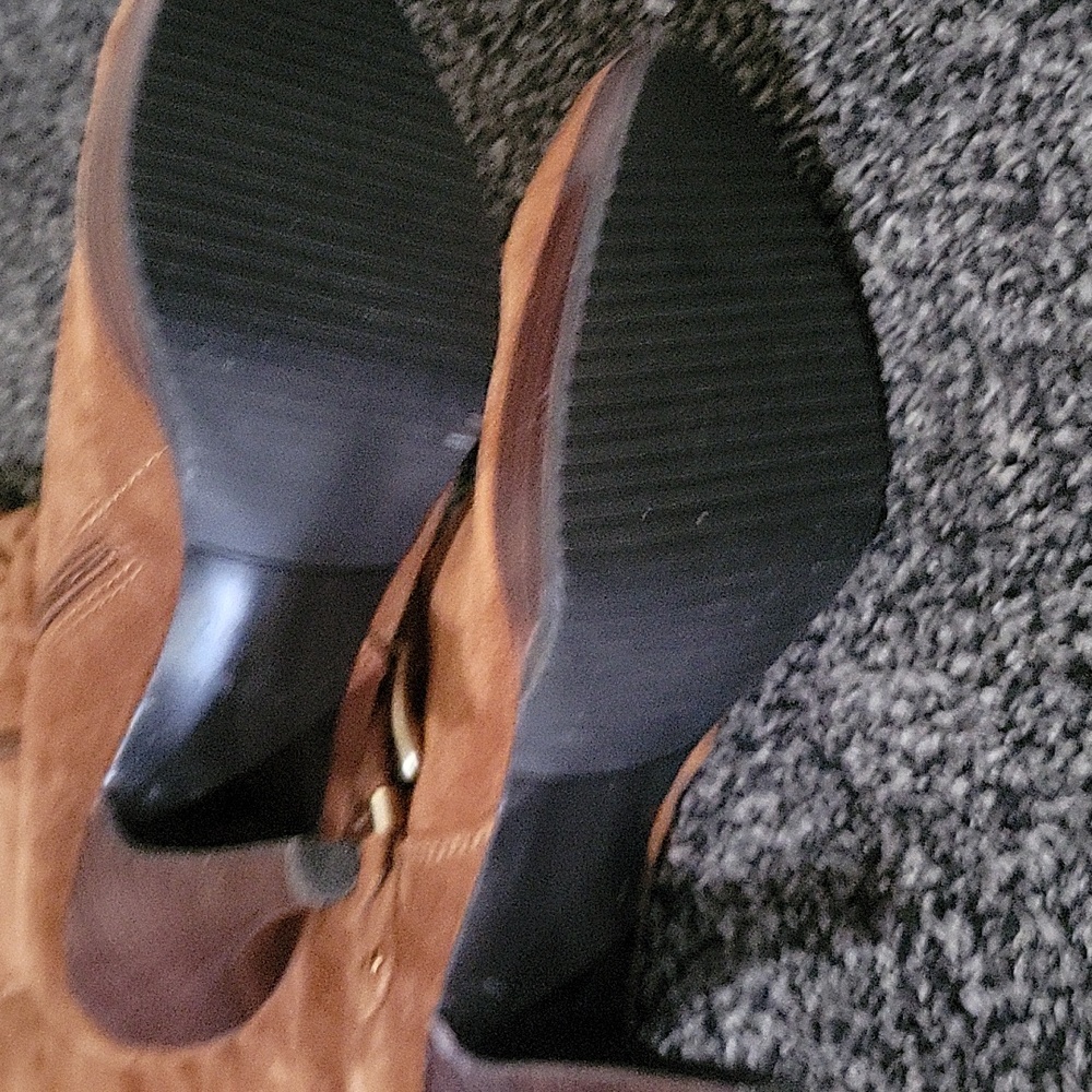 Michael Kors knee high suede toffee colored boots - Picture 5 of 12